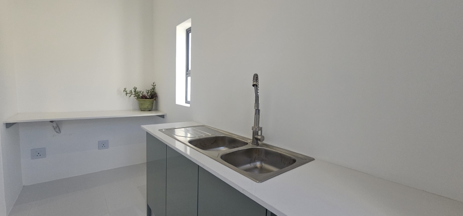 3 Bedroom Property for Sale in Myburgh Park Western Cape